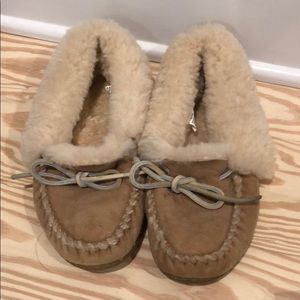 LL BEAN Slippers